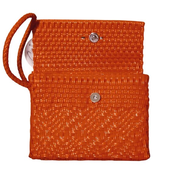 NEW Chisme Lifestyle Handwoven Recycled Plastic Wristlet‎ Sustainable Handbag - Picture 2 of 7